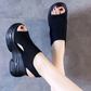 👡 Női ferde sarkú szandál – nyitott orrú | Elegáns, magasságnövelő, puha talpbetét – ideális városi sétákhoz és nyaraláshoz 🏖️